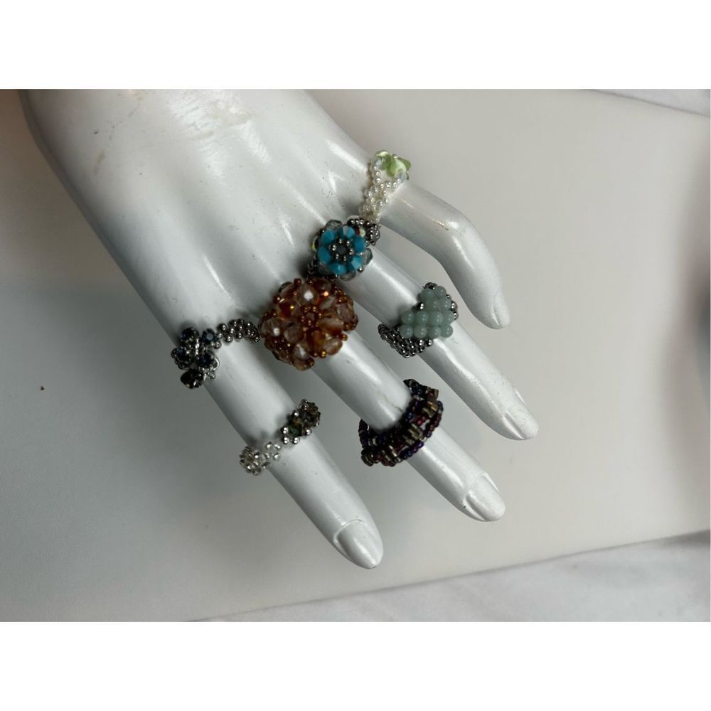 Lot of 7 rings- small beaded designs -
Multi colors - Picture 3 of 6